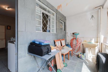 Casa à venda com 354m², 5 quartos e 8 vagas Casa à venda com 354m², 5 quartos e 8 vagasÁrea de serviço