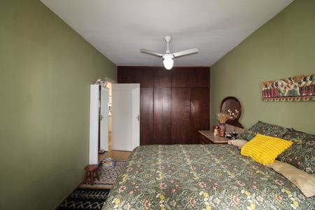 Casa à venda com 242m², 4 quartos e 2 vagasQuarto 2