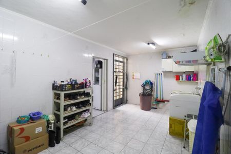 Casa à venda com 300m², 3 quartos e 2 vagasÁrea de Serviço