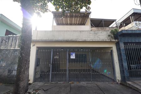 Casa à venda com 300m², 3 quartos e 2 vagasFachada
