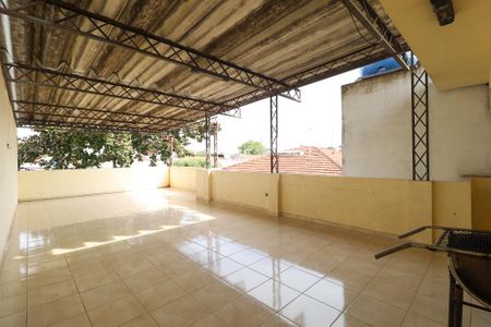 Casa à venda com 300m², 3 quartos e 2 vagasÁrea Externa