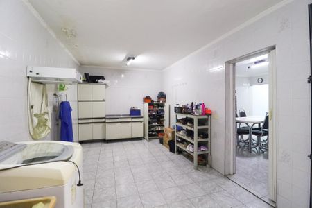 Casa à venda com 300m², 3 quartos e 2 vagasÁrea de Serviço