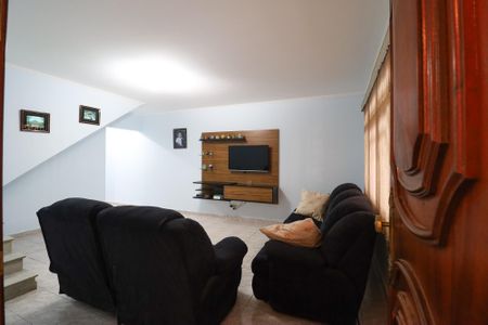 Sala de casa à venda com 3 quartos, 300m² em Parque Edu Chaves, São Paulo