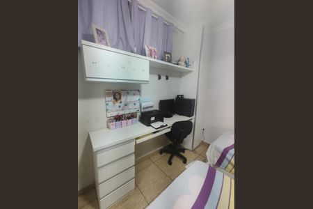 Casa à venda com 200m², 4 quartos e 2 vagas Casa à venda com 200m², 4 quartos e 2 vagasQuarto 4