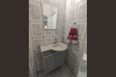 Casa à venda com 200m², 4 quartos e 2 vagasBanheiro 1