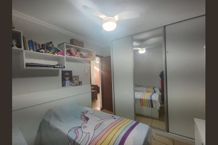 Casa à venda com 200m², 4 quartos e 2 vagas Casa à venda com 200m², 4 quartos e 2 vagasQuarto 4