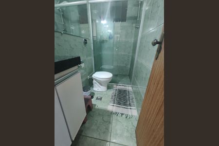 Casa à venda com 200m², 4 quartos e 2 vagasBanheiro 2