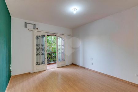 Casa à venda com 4 quartos, 230m² em Brooklin, São Paulo