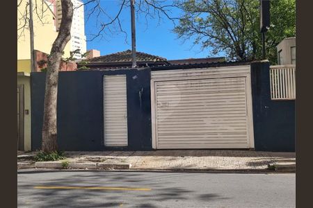 Casa à venda com 210m², 2 quartos e 2 vagas