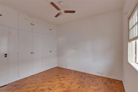 Casa à venda com 3 quartos, 170m² em Vila Cordeiro, São Paulo