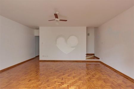 Casa à venda com 3 quartos, 170m² em Vila Cordeiro, São Paulo