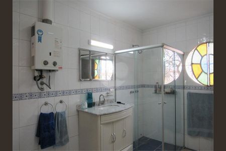 Casa à venda com 225m², 4 quartos e 2 vagas