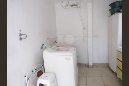 Casa à venda com 225m², 4 quartos e 2 vagas