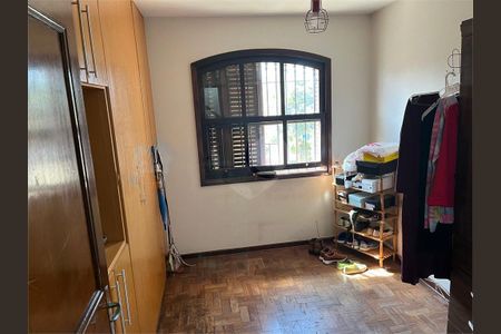 Casa à venda com 3 quartos, 200m² em Socorro, São Paulo