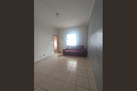 Casa à venda com 3 quartos, 375m² em Cambuci, São Paulo