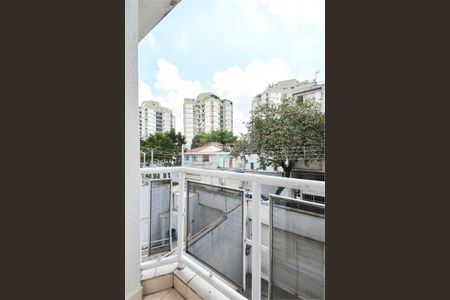 Casa à venda com 4 quartos, 214m² em Mirandópolis, São Paulo