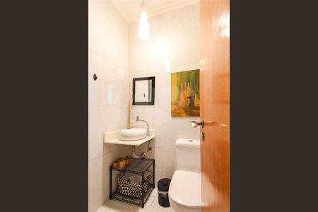 Casa à venda com 4 quartos, 214m² em Mirandópolis, São Paulo