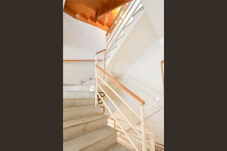 Casa à venda com 4 quartos, 214m² em Mirandópolis, São Paulo