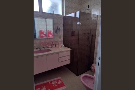 Casa à venda com 2 quartos, 200m² em Parque Colonial, São Paulo