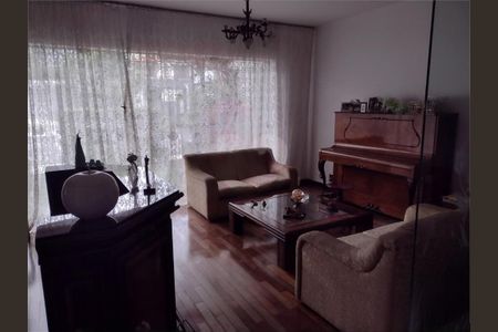 Casa à venda com 2 quartos, 200m² em Parque Colonial, São Paulo