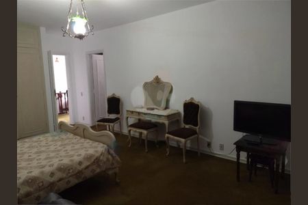 Casa à venda com 2 quartos, 200m² em Parque Colonial, São Paulo