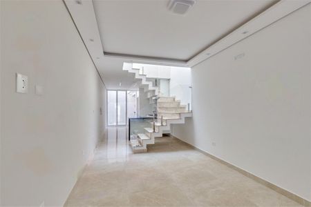 Casa à venda com 110m², 3 quartos e 2 vagas