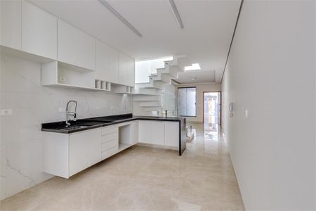 Casa à venda com 110m², 3 quartos e 2 vagas