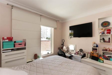 Casa à venda com 2 quartos, 151m² em Vila Sao Francisco (Zona Sul), São Paulo