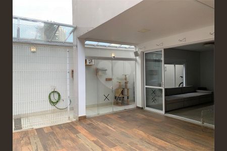 Casa à venda com 278m², 4 quartos e 3 vagas