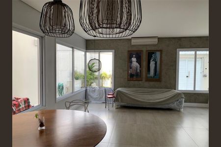 Casa à venda com 4 quartos, 278m² em Vila Cruzeiro, São Paulo