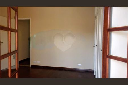 Casa à venda com 3 quartos, 180m² em Vila Cordeiro, São Paulo