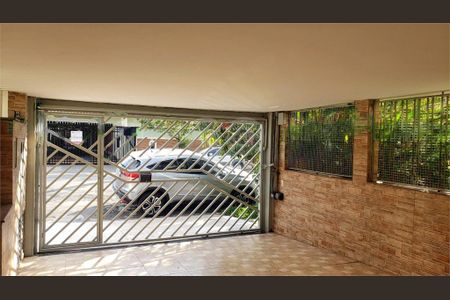 Casa à venda com 3 quartos, 180m² em Vila Cordeiro, São Paulo