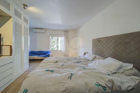 Casa à venda com 3 quartos, 328m² em Socorro, São Paulo