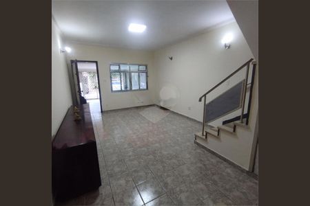Casa à venda com 115m², 2 quartos e 1 vaga
