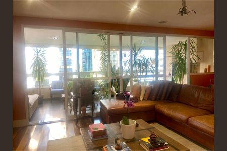 Apartamento à venda com 3 quartos, 188m² em Itaim Bibi, São Paulo