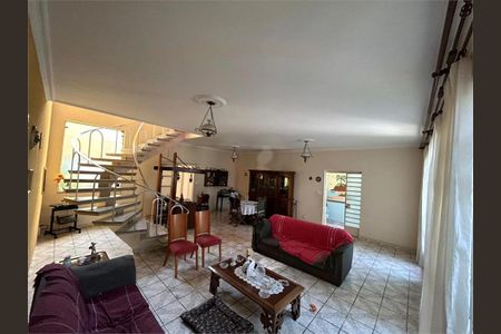 Casa à venda com 400m², 3 quartos e 5 vagas