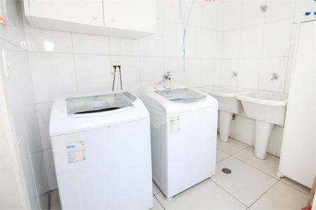 Casa à venda com 5 quartos, 330m² em Brooklin, São Paulo