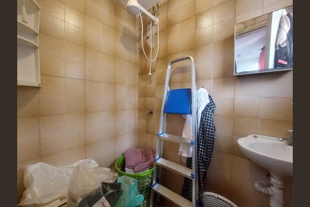 Banheiro de Serviço de casa à venda com 3 quartos, 145m² em Vila Sao Paulo, São Paulo