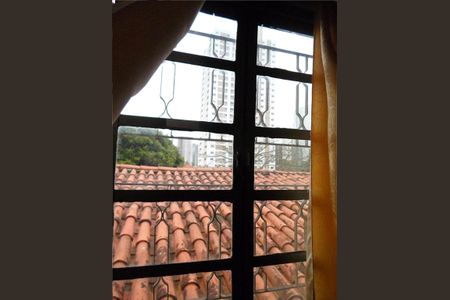 Casa à venda com 130m², 8 quartos e 2 vagas