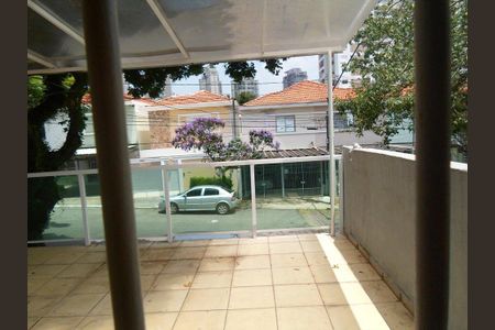 Casa à venda com 130m², 8 quartos e 2 vagas