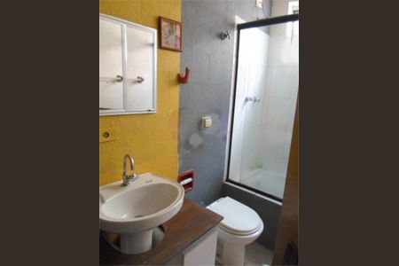 Casa à venda com 130m², 8 quartos e 2 vagas