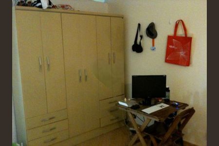 Casa à venda com 8 quartos, 130m² em Vila Cordeiro, São Paulo