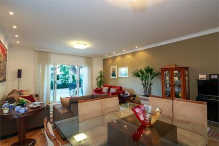 Casa à venda com 4 quartos, 214m² em Campo Belo, São Paulo