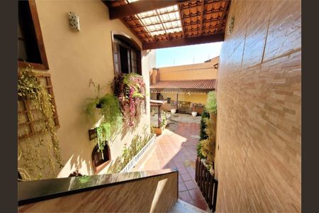 Casa à venda com 3 quartos, 281m² em Vila do Castelo, São Paulo