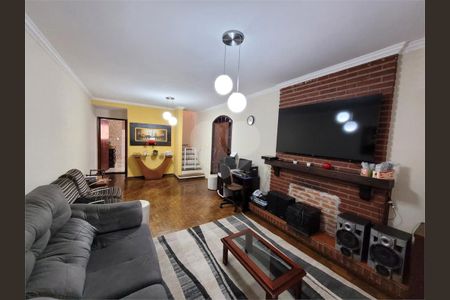 Casa à venda com 3 quartos, 281m² em Vila do Castelo, São Paulo