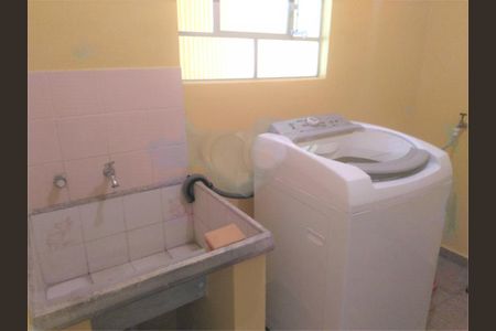 Casa à venda com 3 quartos, 140m² em Vila Divina Pastora, São Paulo