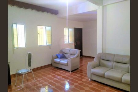 Casa à venda com 3 quartos, 140m² em Vila Divina Pastora, São Paulo