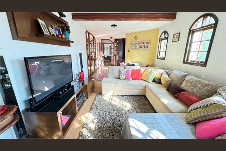 Casa à venda com 3 quartos, 137m² em Vila Campo Grande, São Paulo