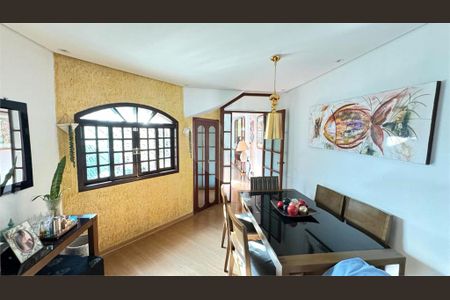 Casa à venda com 3 quartos, 137m² em Vila Campo Grande, São Paulo