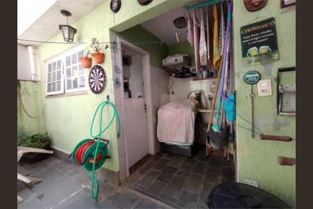 Casa à venda com 175m², 4 quartos e 2 vagas